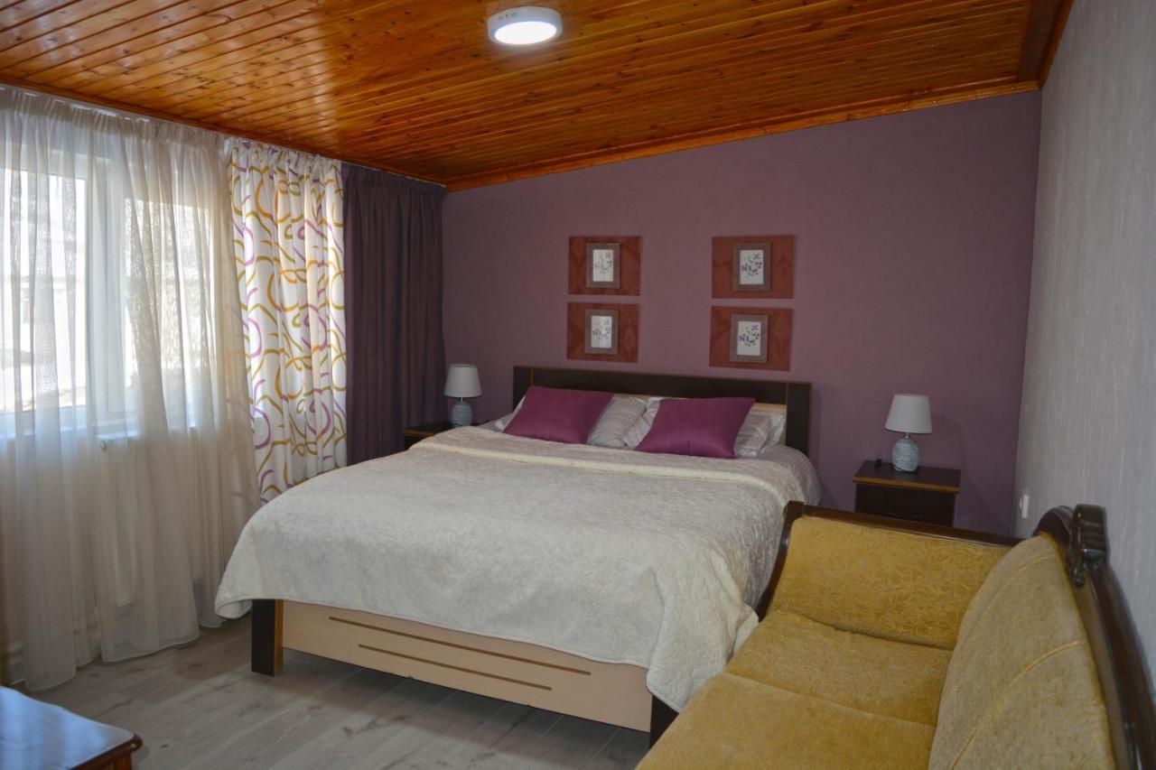 Guesthouse Of Manoni Ratiani Mestia Bagian luar foto