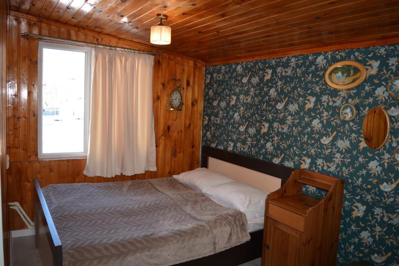 Guesthouse Of Manoni Ratiani Mestia Bagian luar foto