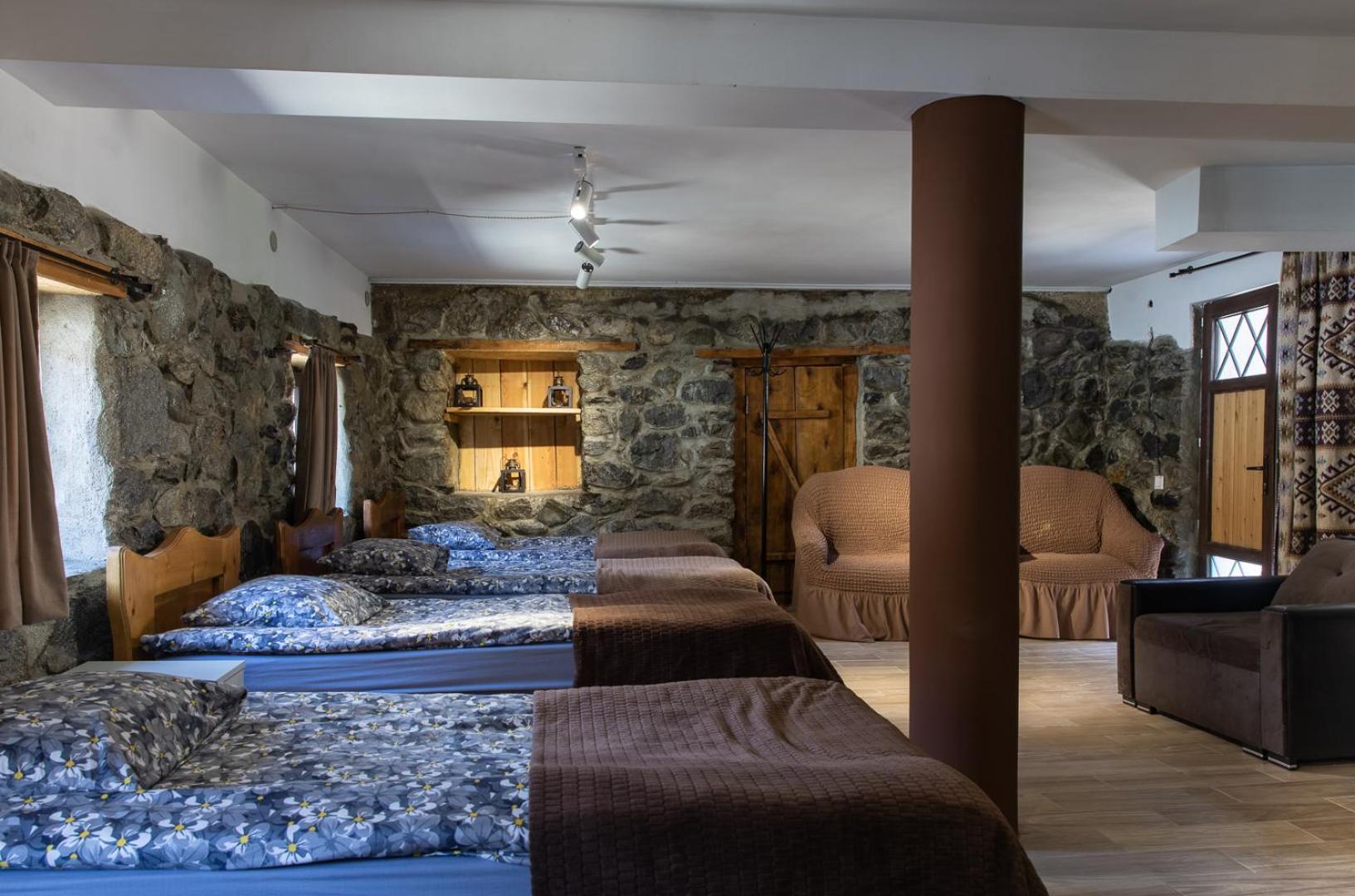 Guesthouse Of Manoni Ratiani Mestia Bagian luar foto